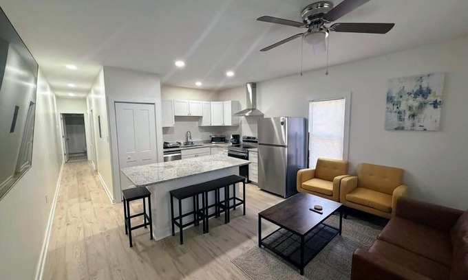 Durham Apartment | Renovated 2 Bedroom Great Central Location! New Property, Seasoned Superhost