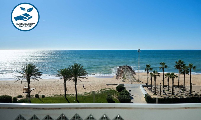 Cavacos Apartment | Renovated 2BR Seafront Apt – Quarteira