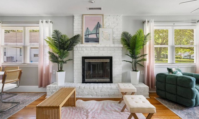 North Charleston House | Renovated! 4 Bedroom House in Park Circle!