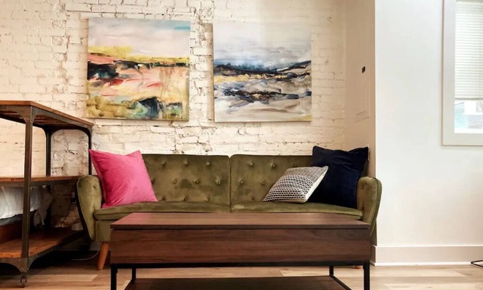 Near Northeast Apartment | Renovated Boutique Studio in DC/Free Street Parking