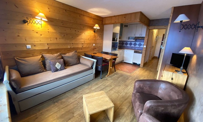 Val Claret Apartment | Renovated bright studio, comfortable, near slopes/shops, balcony, 4 ppl, ski locker