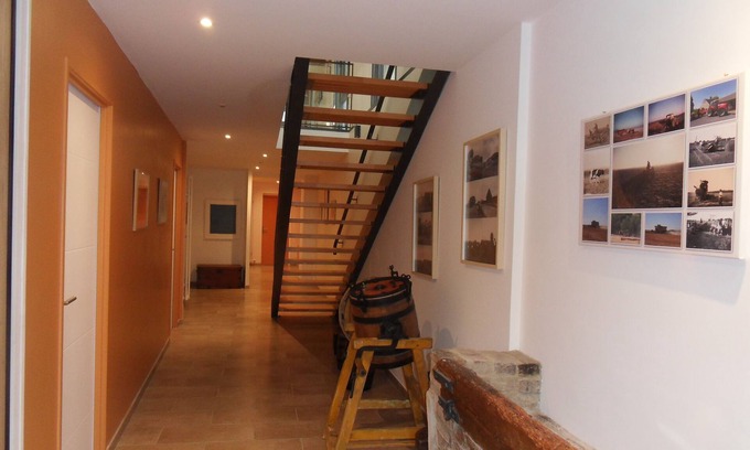 Ermenonville House | Renovated building, all comforts, games room, office, families, professionals