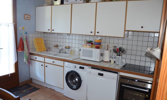 Saint-Vivien-de-Medoc House | Renovated house 15 kilometers from the ocean. Pets not allowed.
