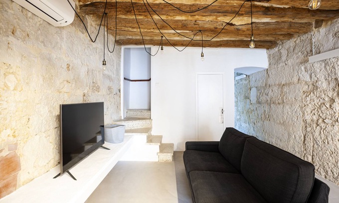 Banyoles House | Renovated house next to Banyoles lake