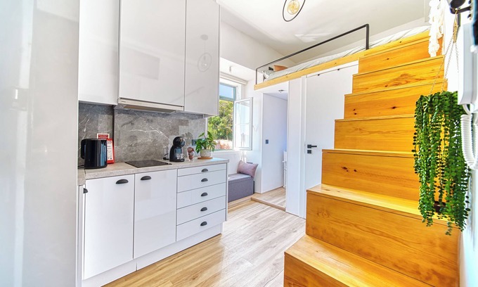 Lisbon Old Town Apartment | Renovated Loft Historic Center of Lisbon - Location, Comfort and Tranquility