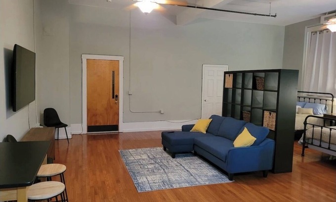 Woodburn Apartment | Renovated schoolhouse loft