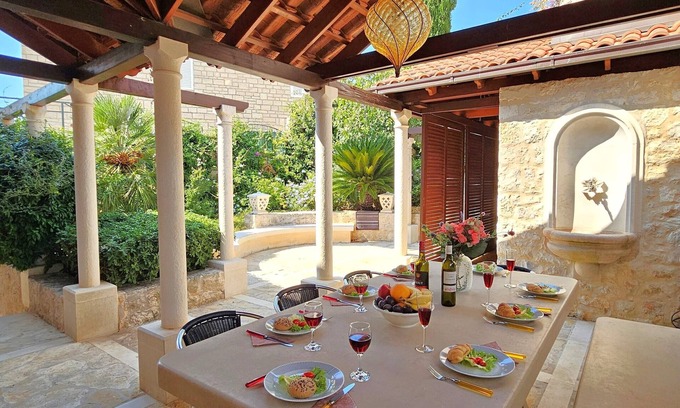 Milna (Brac) Villa | Renovated Stone Villa, Charming Dining Terrace, Outdoor Summer Kitchen & Grill