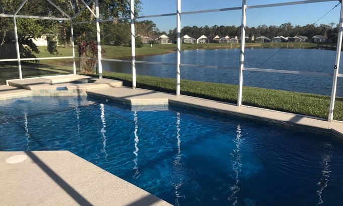 Eagle Pointe South House | Renovated Waterfront 4Bd/2Bth Home w/Pool&Spa 20Min to Disney/Shops/Universal
