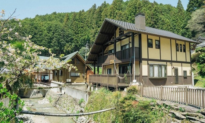 Kinokawa Cottage | Rent a spacious log house for yourself Enjoy a co/Kinokawa Wakayama
