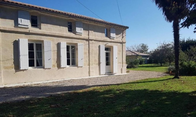 Gauriac House | Rent stone house
