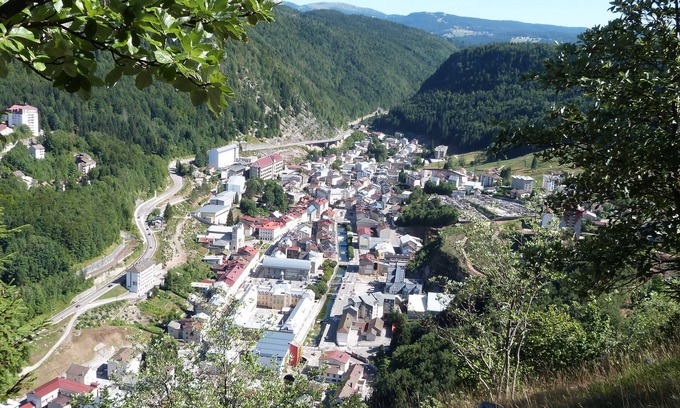 Morez Apartment | RENTAL Appartermrnt MOREZ LES ROUSSES JURA 2 TO 4 PEOPLE