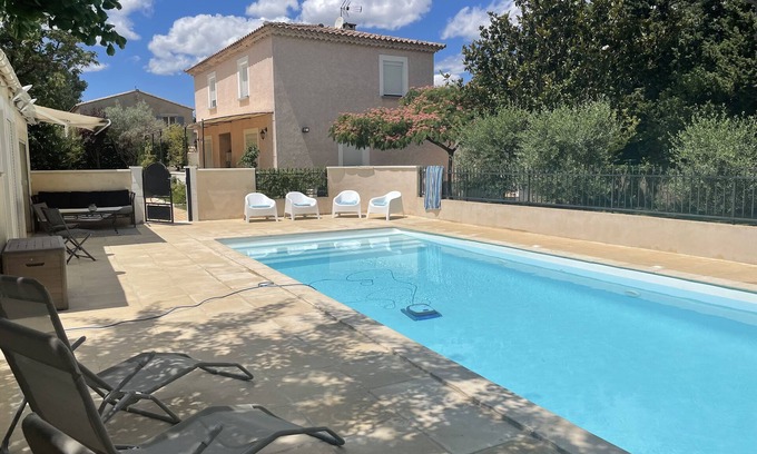 Avignon Villa | Rental month for the festival of Avignon and for the month of August to the who