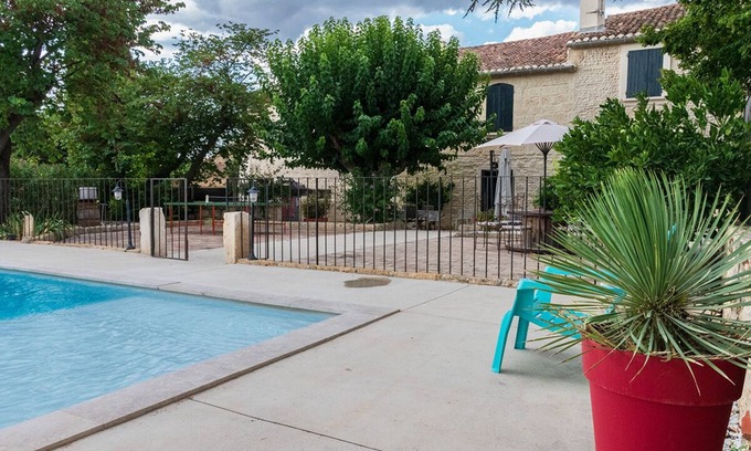 Vauvert House | RENTAL OF A MAS WITH POOL IN A VINEYARD IN FIELD CAMARGUE
