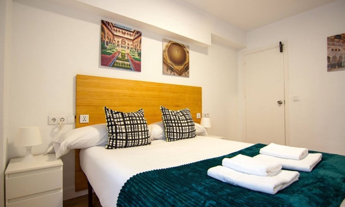 San Vicente Apartment | RentalSevilla Teodosius Grand Home