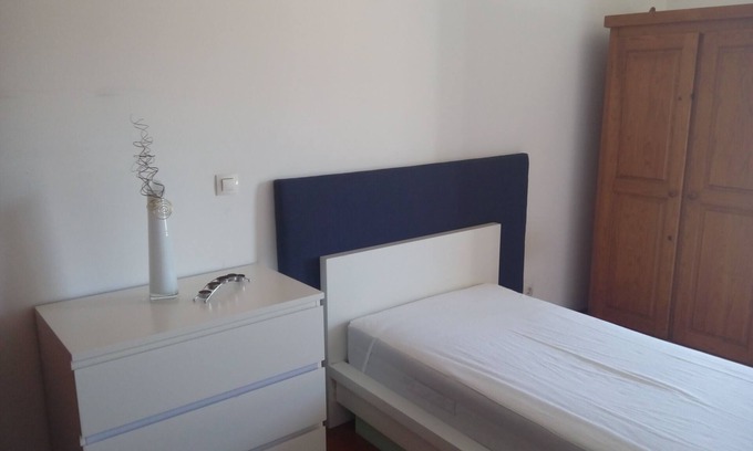 Leiria Apartment | Renting rooms 11, 12, 13 14, May