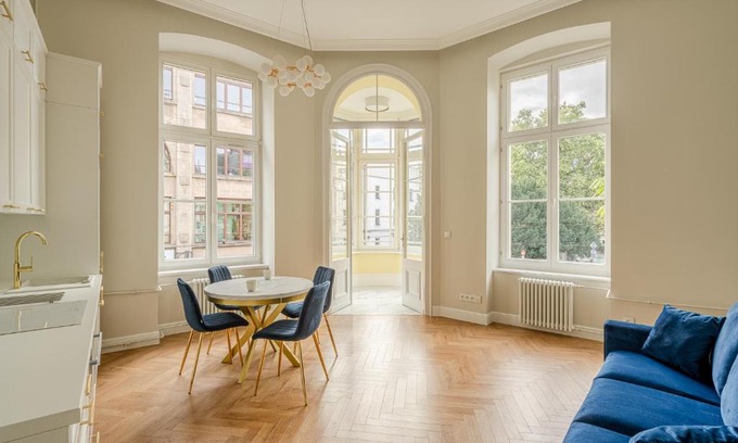 Stare Miasto Apartment | RentPlanet - Apartament Jana Pawła II