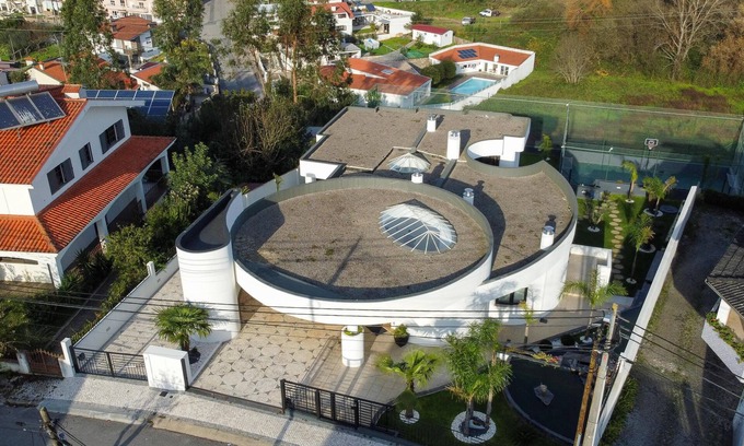 Oliveira De Azemeis House | Requinte House - Tranquility and Comfort in One Place