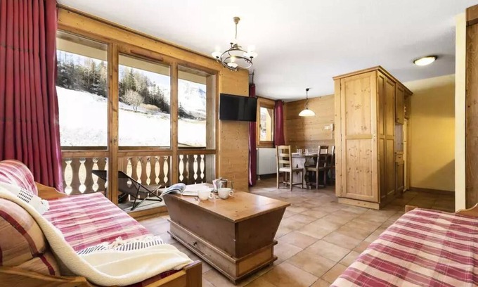 Lanslevillard Apartment | Residence Les Balcons de Val Cenis Village * - 8 Room Apartment 14/16 People