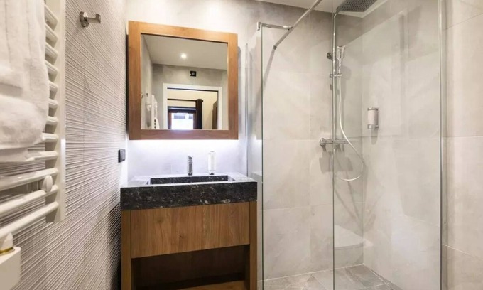 Lanslevillard Apartment | Residence Les Balcons de Val Cenis Platinium * - 4 Room Apartment 6/8 People
