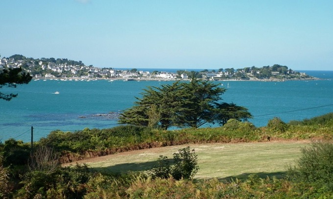 Plestin-les-Greves Apartment | Residence Cotes d'Armor, sea view, indoor pool, WIFI, beach walk