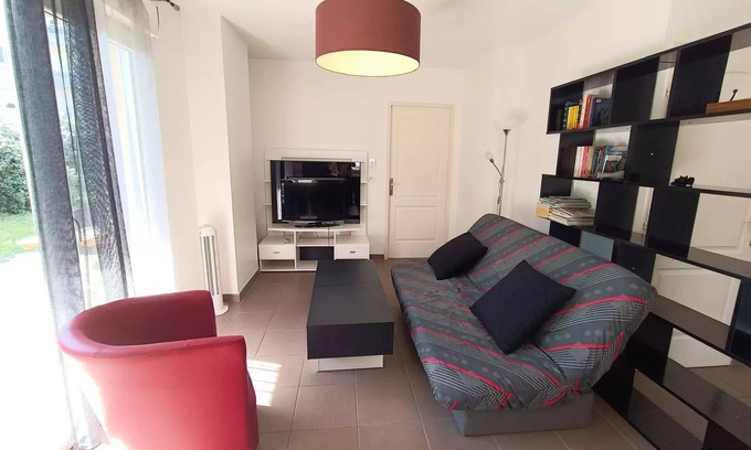 Aix-les-Bains City Center Apartment | Residence Immocite - Pleasant accommodation with its large terrace and enclosed land!