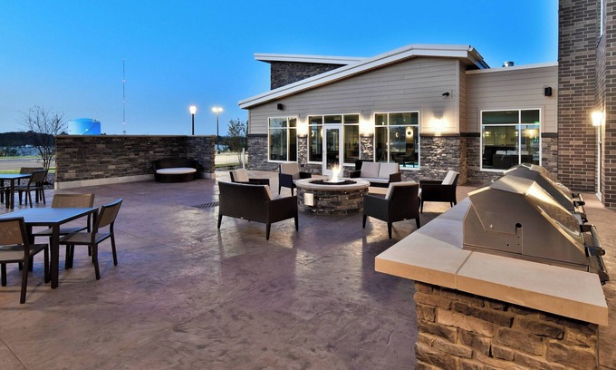 Seymour Hotel | Residence Inn by Marriott Eau Claire