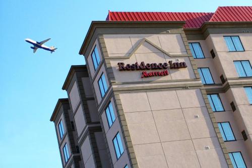 Etobicoke Hotel | Residence Inn by Marriott Toronto Airport