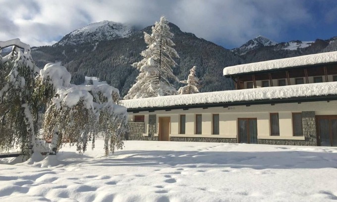 Gressoney-Saint-Jean Apartment | Residence in Gressoney-saint-jean with 1 bedrooms sleeps 4