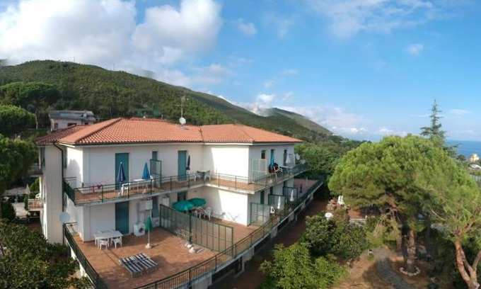 Varazze Apartment | Residence la Vignetta