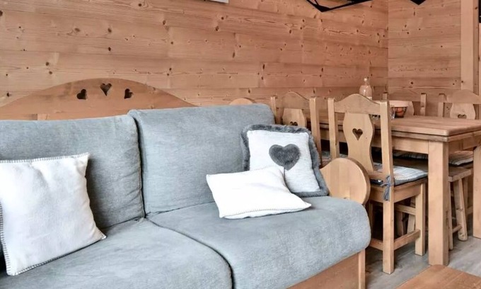 Le Chinaillon Apartment | Residence Perralpes - Apartment "Perralpes 2" 4-6 people 3 stars, comfortable at the foot of the slopes!