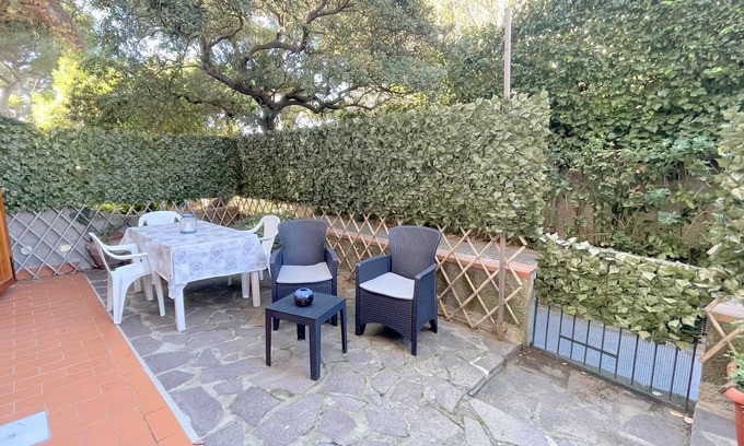 Castiglioncello Apartment | Residence Pino Italico - Bilo tipo B con corte esterna privata