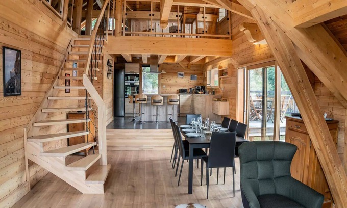 Les Orres Ski Chalet | Residence Pramouton - Beautiful chalet with large areas of conviviality