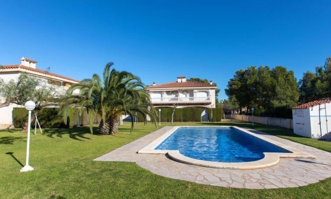 Miami Platja Apartment | Residencial Eurosol de los Monteros by Interhome