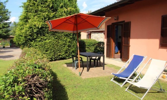 Luino House | Residenza Agrifoglio by Interhome