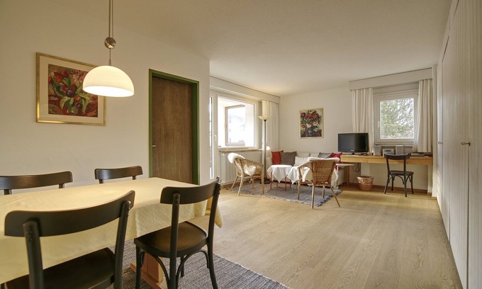 Sils-Maria Apartment | Residenza Lagrev - 2 room flat - No. 002 - Type 21A - Raised ground floor - S/W