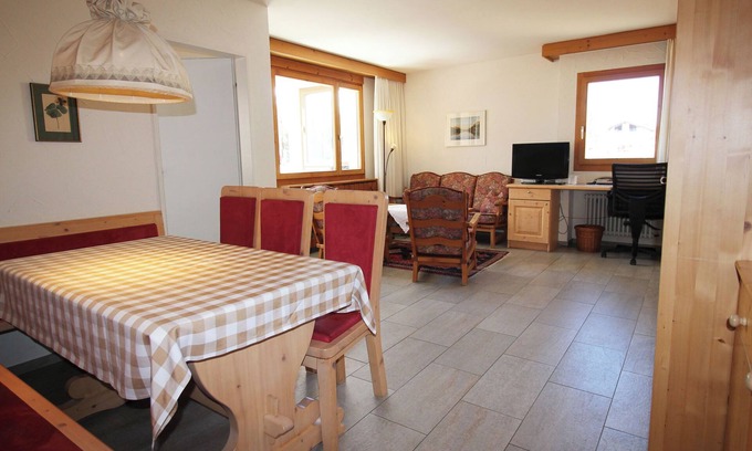 Sils-Maria Apartment | Residenza Lagrev - 2 room flat no. 012 - type 21A - raised ground floor - south