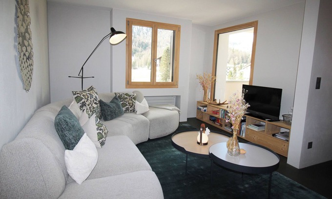 Sils-Maria Apartment | Residenza Lagrev - 3 room flat no. 205 - type 30A - 2nd floor - S/O