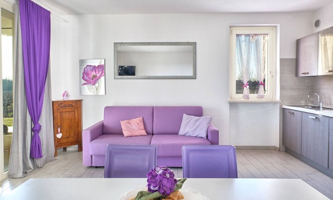 Montioni Apartment | Residenza Pastrengo - apartment Lillà with pool and terrace