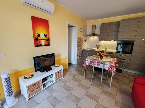 Pallanza Apartment | Residenza Silvana Apt B Giardino on the ground floor with parking