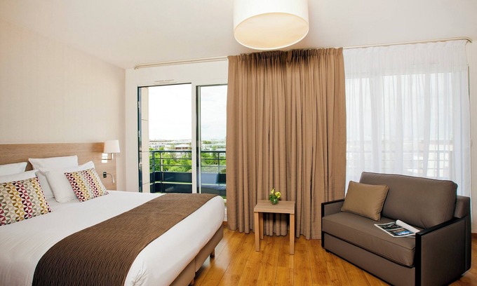 Bois-Colombes Apartment | Residhome Monceau
