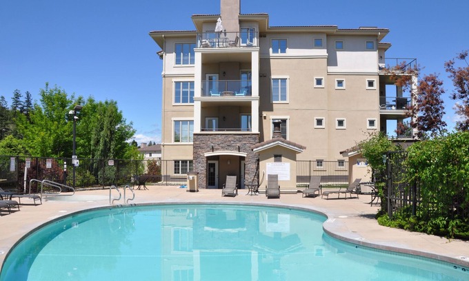 Quail Ridge Condo | Resort 3 Bedroom w/ Outdoor Pool & Spa on Golf Course