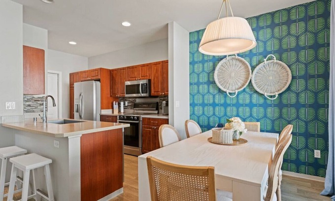 Ewa House | Resort Living | Water Sports | Golf | Modern Decor