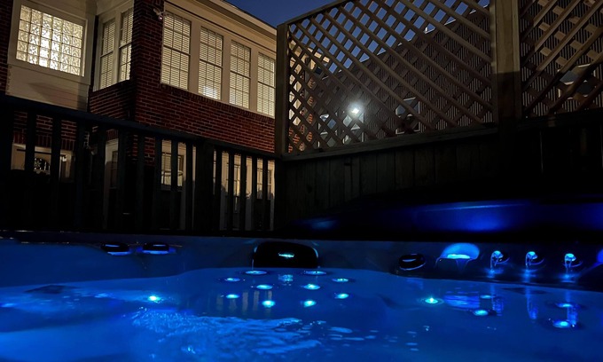 South Central Houston House | Resort & SPA | 6 King beds | 6 baths
