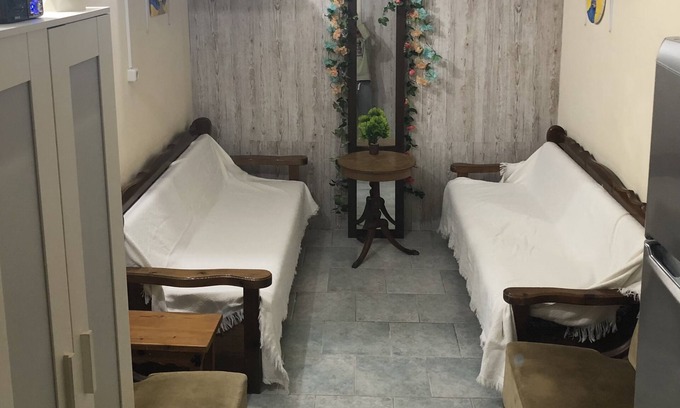 Markopoulo Mesogaias Apartment | Resort town converted studio with patio garden