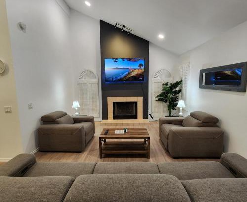 Cottonwood House | ResortLiving Golf Pool Gym Peace 2Bed 2Bath Oasis