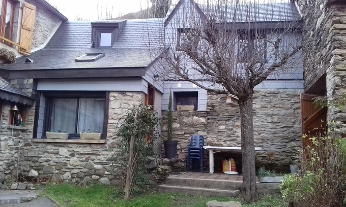 Estarvielle Ski Chalet | Rest and calm cottage in the heart of the mountain