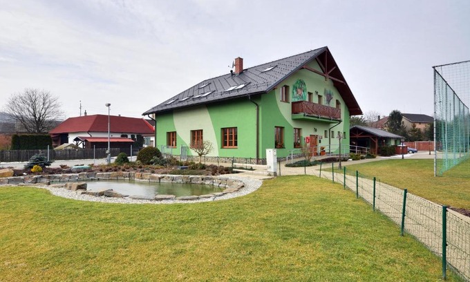 Jilesovice House | Restaurace a penzion Kamenec