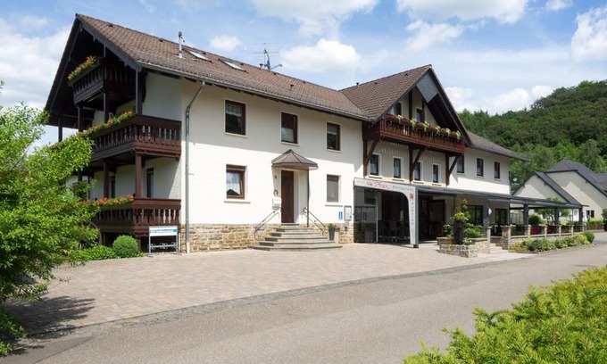 Irrhausen Hotel | Restaurant - Pension Im Pfenn