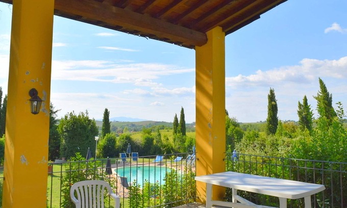 Vinci House | Restful Farmhouse with Pool near Forest in Vinci