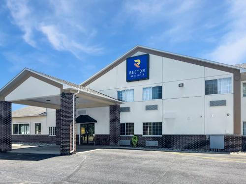 Spencer Hotel | Reston Inn & Suites